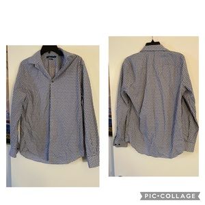 Perry Ellis Men’s long sleeve shirt size Small.